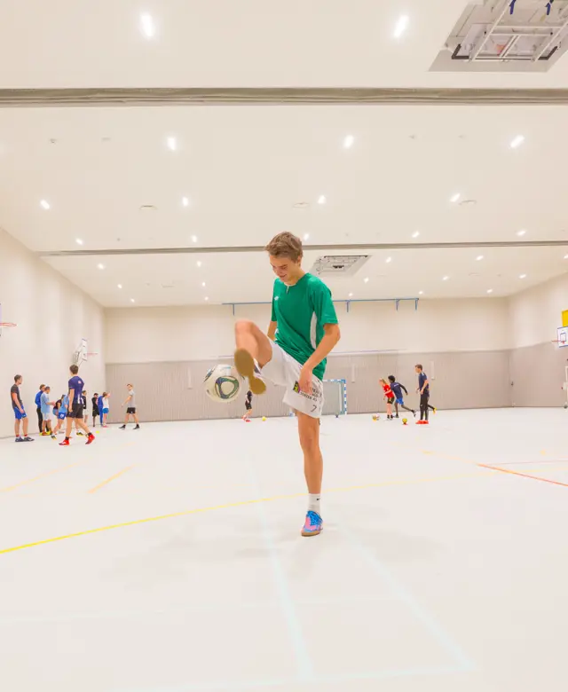 1.1 TFtoppfotball-fotball-roenningen-folkehoegskole16.jpg