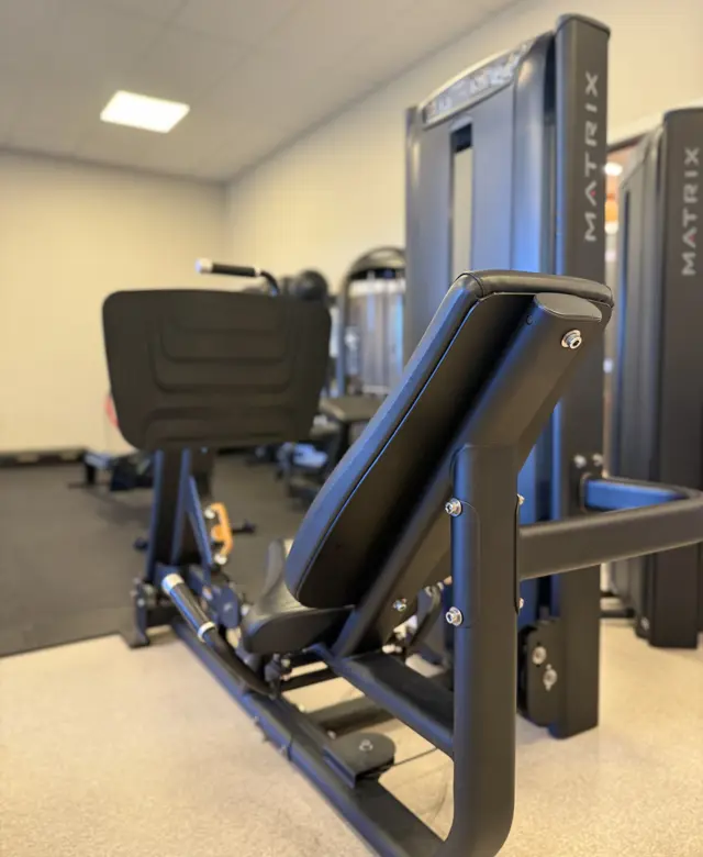 Sittende beinpress_fasiliteter25.jpg
