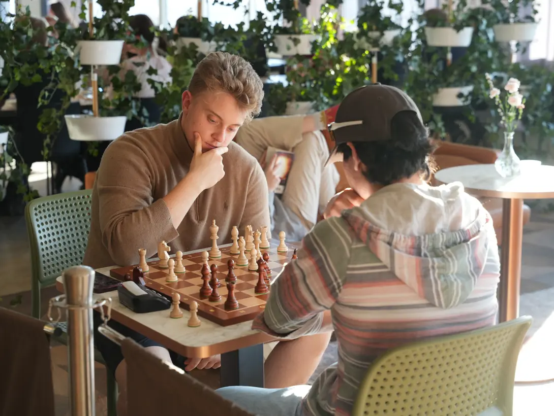 Christopher_Wehn_Elever spiller sjakk (9).JPG